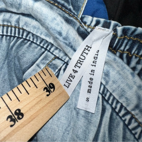 NEW Live 4 Truth Jean Cropped Tank Top Scrunched Back Women’s Size Small - Picture 3 of 8